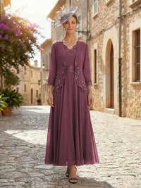2-Piece A-Line Chiffon 3/4 Sleeves Mother of the Bride & Groom Dresses with Scalloped V-Neck Lace Bodice