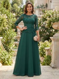 Chiffon A-Line/Princess Scoop Neck Floor-Length Mother of the Bride & Groom Dresses with Lace Appliques