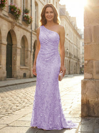 Lace Sheath/Column One Shoulder Floor-Length Mother of the Bride & Groom Dresses with Ruched Waist