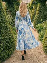 Floral Print A-Line/Princess V-Neck Tea-Length Mother of the Bride & Groom Dresses with Pleated