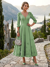 Satin A-Line/Princess V-Neck Tea-Length Mother of the Bride & Groom Dresses with 3D Flowers