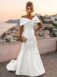 Satin Mermaid/Trumpet Off Shoulder Floor-Length Mother of the Bride & Groom Dresses with Rhinestones & Sweep Train