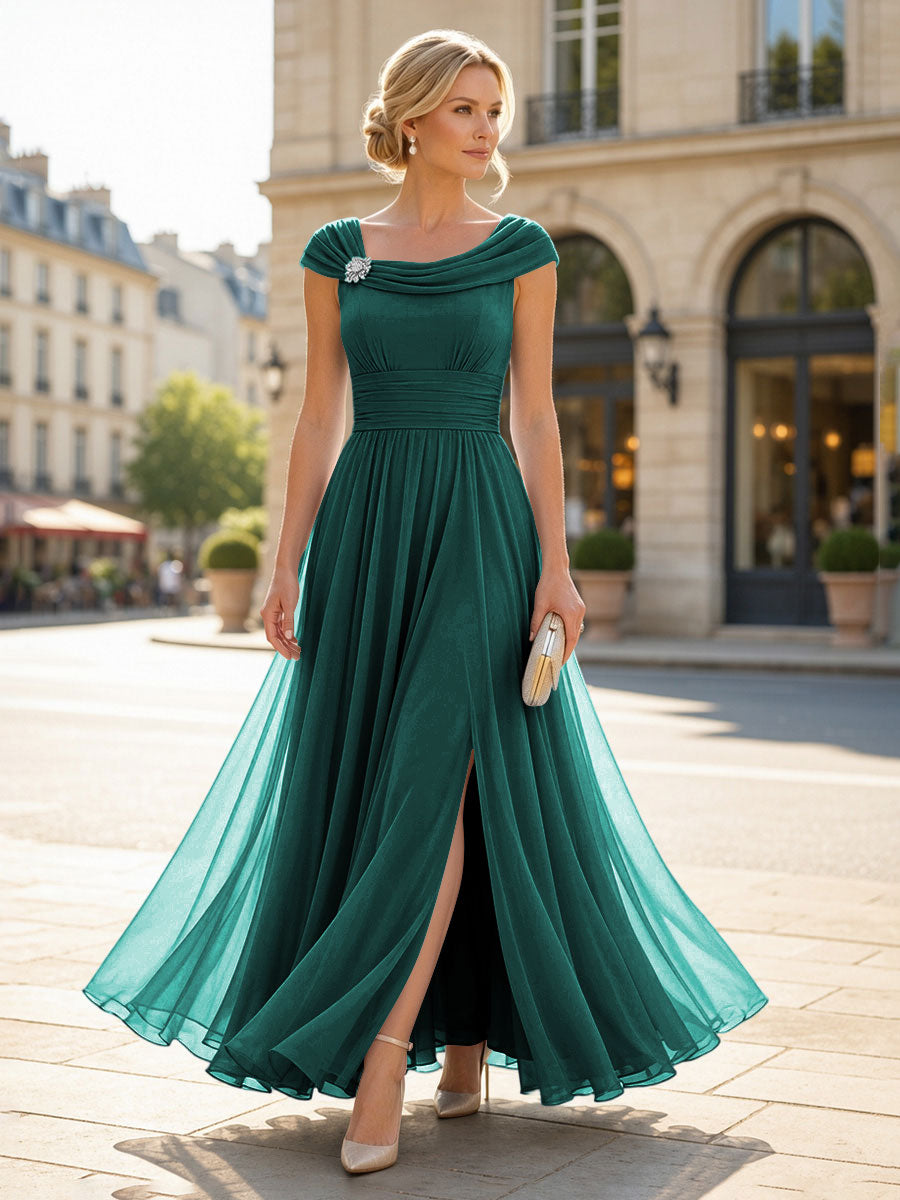 Chiffon A-Line/Princess Cowl Neck Floor-Length Mother of the Bride & Groom Dresses with Pleats & Slit