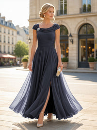 Chiffon A-Line/Princess Cowl Neck Floor-Length Mother of the Bride & Groom Dresses with Pleats & Slit