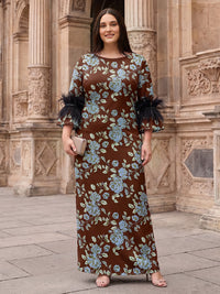 Plus Size Jacquard Sheath/Column Scoop Neck Floor-Length Mother of the Bride & Groom Dresses with Feather Trim