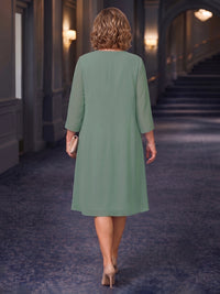 Plus Size Chiffon A-Line/Princess Scoop Neck Tea-Length Mother of the Bride & Groom Dresses with Floral Embroidery