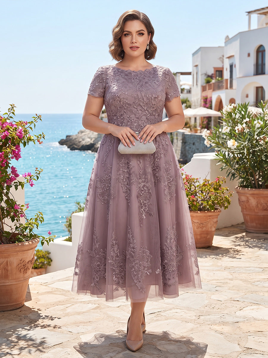 Plus Size Lace Appliques A-Line/Princess Scoop Neck Tea-Length Mother of the Bride & Groom Dresses with Pleats