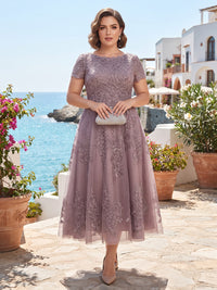 Plus Size Lace Appliques A-Line/Princess Scoop Neck Tea-Length Mother of the Bride & Groom Dresses with Pleats