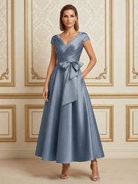 Satin A-Line/Princess V-Neck Floor-Length Mother of the Bride & Groom Dresses with Ruched Waist & Pockets
