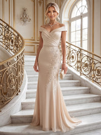 Sheath/Column Off Shoulder Chiffon Floor-Length Mother of the Bride & Groom Dresses with Lace Appliques