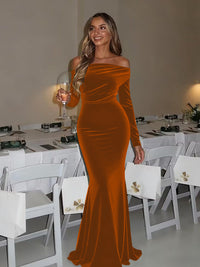 Mermaid/Trumpet Ruched Velvet Floor-Length Formal Dresses with Long Sleeve