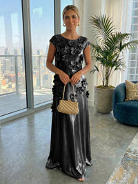 Metallic Satin Scoop Neck Floor-Length Formal Dresses Shift Dresses with 3D Flower
