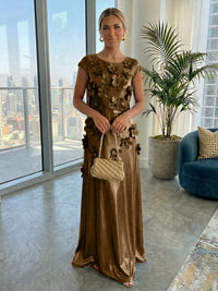 Metallic Satin Scoop Neck Floor-Length Formal Dresses Shift Dresses with 3D Flower