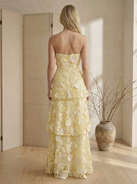 Lace A-Line/Princess Strapless Floor-Length Formal Dresses with Appliques