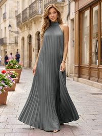 Chiffon A-Line/Princess Halter Floor-Length Formal Dresses with Pleats