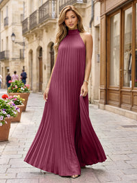 Chiffon A-Line/Princess Halter Floor-Length Formal Dresses with Pleats