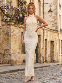 Satin Sheath/Column Halter Floor-Length Formal Dresses with 3D Flowers