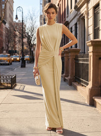 Stretch Mesh Sheath/Column Scoop Neck Floor-Length Formal Dresses with Ruched Waist