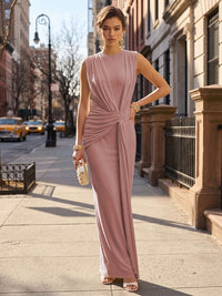 Stretch Mesh Sheath/Column Scoop Neck Floor-Length Formal Dresses with Ruched Waist