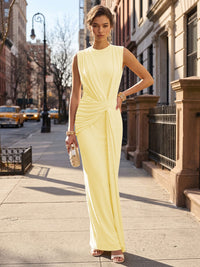 Stretch Mesh Sheath/Column Scoop Neck Floor-Length Formal Dresses with Ruched Waist