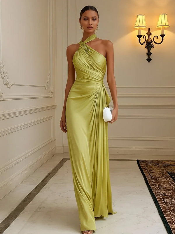 Satin Sheath/Column Halter Floor-Length Formal Dresses with Pleats