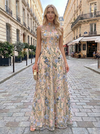 Lace Embroidery A-Line/Princess Illusion Floor-Length Formal Dresses for Women