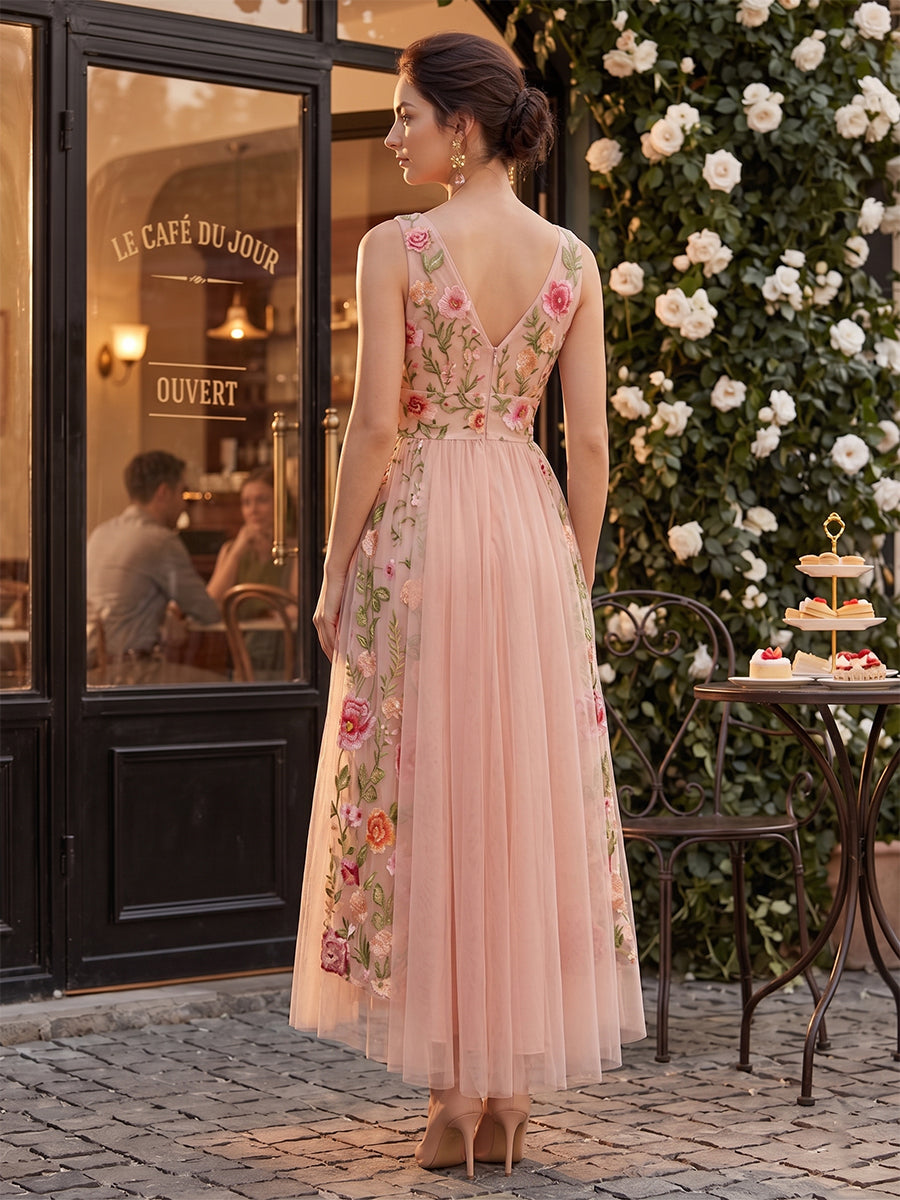 Tulle A-Line/Princess V-Neck High-Low Formal Dresses with Floral Embroidery