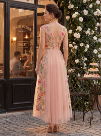 Tulle A-Line/Princess V-Neck High-Low Formal Dresses with Floral Embroidery