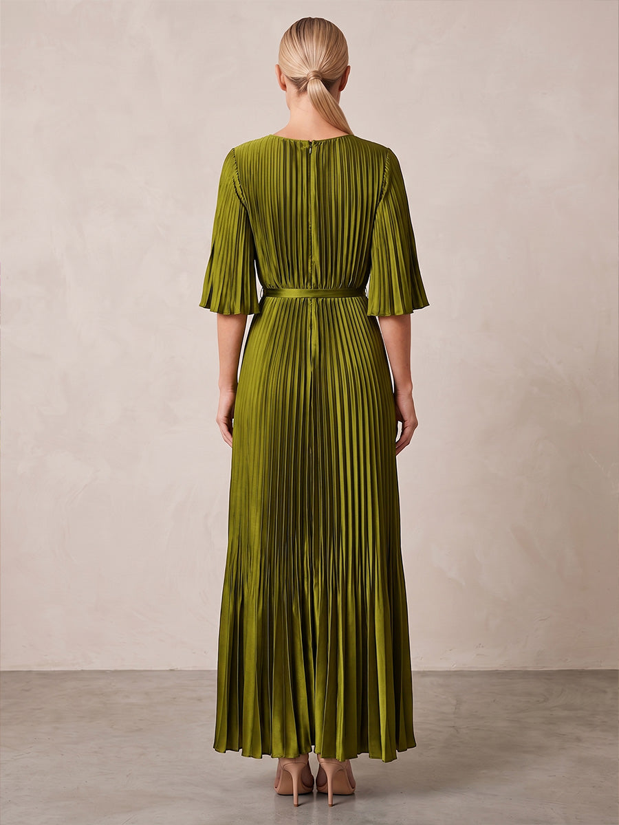 A-Line/Princess Scoop Neck Satin Maxi Formal Dresses with Pleats
