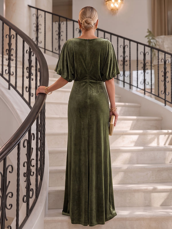 Sheath/Column Scoop Neck Velvet Maxi Formal Dresses with Ruched Waist & Slit