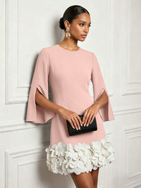 Chiffon Sheath/Column Scoop Neck Short-Length Cocktail Dresses with 3D Flowers