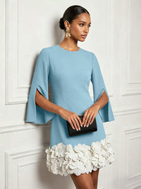 Chiffon Sheath/Column Scoop Neck Short-Length Cocktail Dresses with 3D Flowers