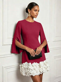 Chiffon Sheath/Column Scoop Neck Short-Length Cocktail Dresses with 3D Flowers