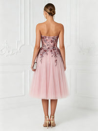 Tulle A-Line/Princess Strapless Tea-Length Cocktail Dresses with Floral Embroidery