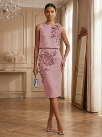 Satin Sheath/Column Scoop Neck Tea-Length Cocktail Dresses with 3D Flowers