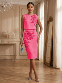 Satin Sheath/Column Scoop Neck Tea-Length Cocktail Dresses with 3D Flowers