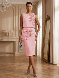 Satin Sheath/Column Scoop Neck Tea-Length Cocktail Dresses with 3D Flowers