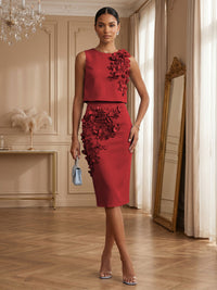 Satin Sheath/Column Scoop Neck Tea-Length Cocktail Dresses with 3D Flowers