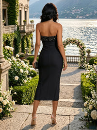 Stretch Mesh Sheath/Column Strapless Tea-Length Cocktail Dresses with Sequin