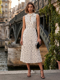 Chiffon A-Line/Princess Scoop Neck Tea-Length Cocktail Dresses with Polka Dot Print