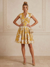 Jacquard A-Line/Princess V-Neck Short Cocktail Dresses with Pleats