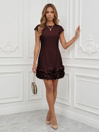 Satin Bodycon Scoop Neck Short Cocktail Dresses with 3D Flowers
