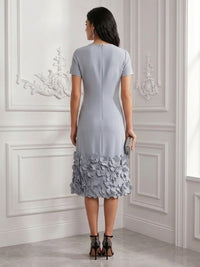 Satin Sheath/Column Scoop Neck Midi-Length Cocktail Dresses with 3D Flowers
