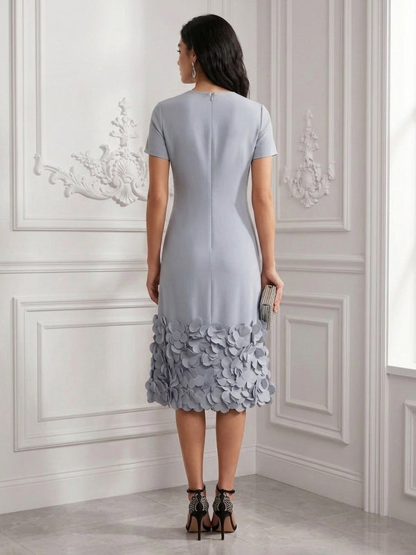 Satin Sheath/Column Scoop Neck Midi-Length Cocktail Dresses with 3D Flowers