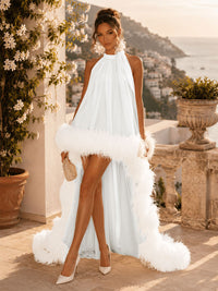 Chiffon A-Line/Princess Scoop Neck Short Cocktail Dresses with Feather Trim