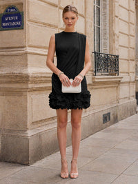 Chiffon Bodycon Scoop Neck Short Cocktail Dresses with 3D Flowers & Ruched Waist