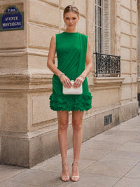 Chiffon Bodycon Scoop Neck Short Cocktail Dresses with 3D Flowers & Ruched Waist