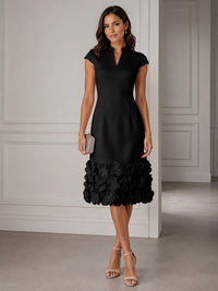 Stretch Mesh Sheath/Column V-Neck Midi-Length Cocktail Dresses with 3D Flowers