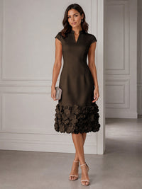 Stretch Mesh Sheath/Column V-Neck Midi-Length Cocktail Dresses with 3D Flowers
