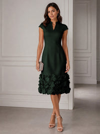 Stretch Mesh Sheath/Column V-Neck Midi-Length Cocktail Dresses with 3D Flowers